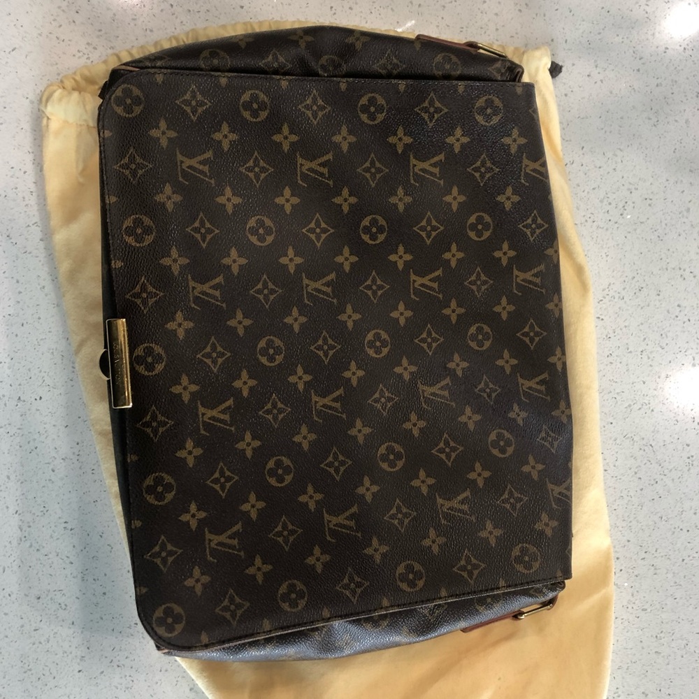Louis Vuitton - Abesses Messenger Bag